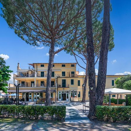 Hotel Apuana Marina di Pietrasanta Bagian luar foto